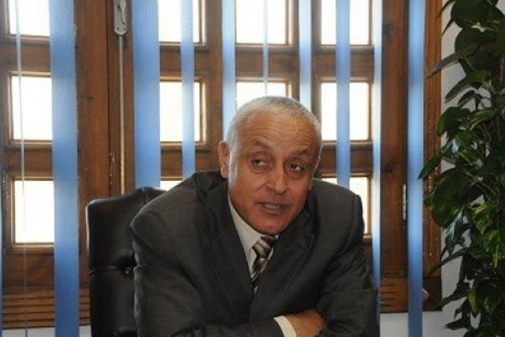 نائب رئيس المجتمعات العمرانية يتفقد مشروعات القاهرة الجديدة 